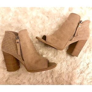 NWOT Tan Booties